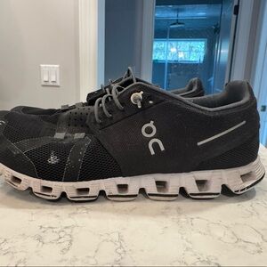 Black On Cloud sneakers. Size 8